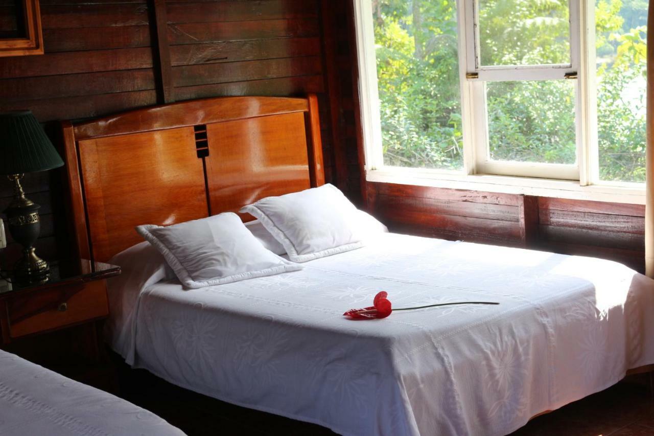 Misahualli Amazon Lodge Tena Bagian luar foto